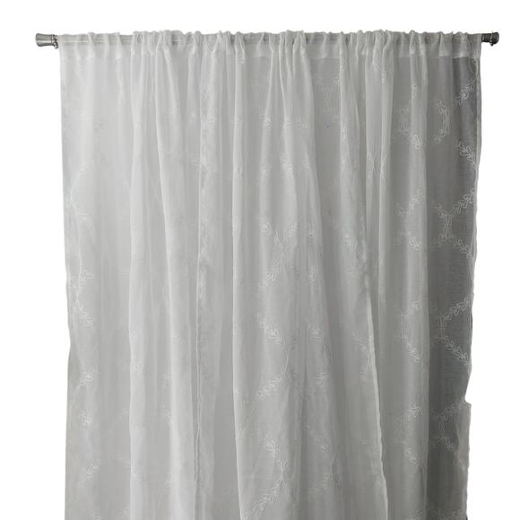 GORGEOUS WHITE EMBROIDERED ON WHITE BOTANICAL TRELLIS WINDOW CURTAINS, 3 PANELS! - Picture 6 of 11